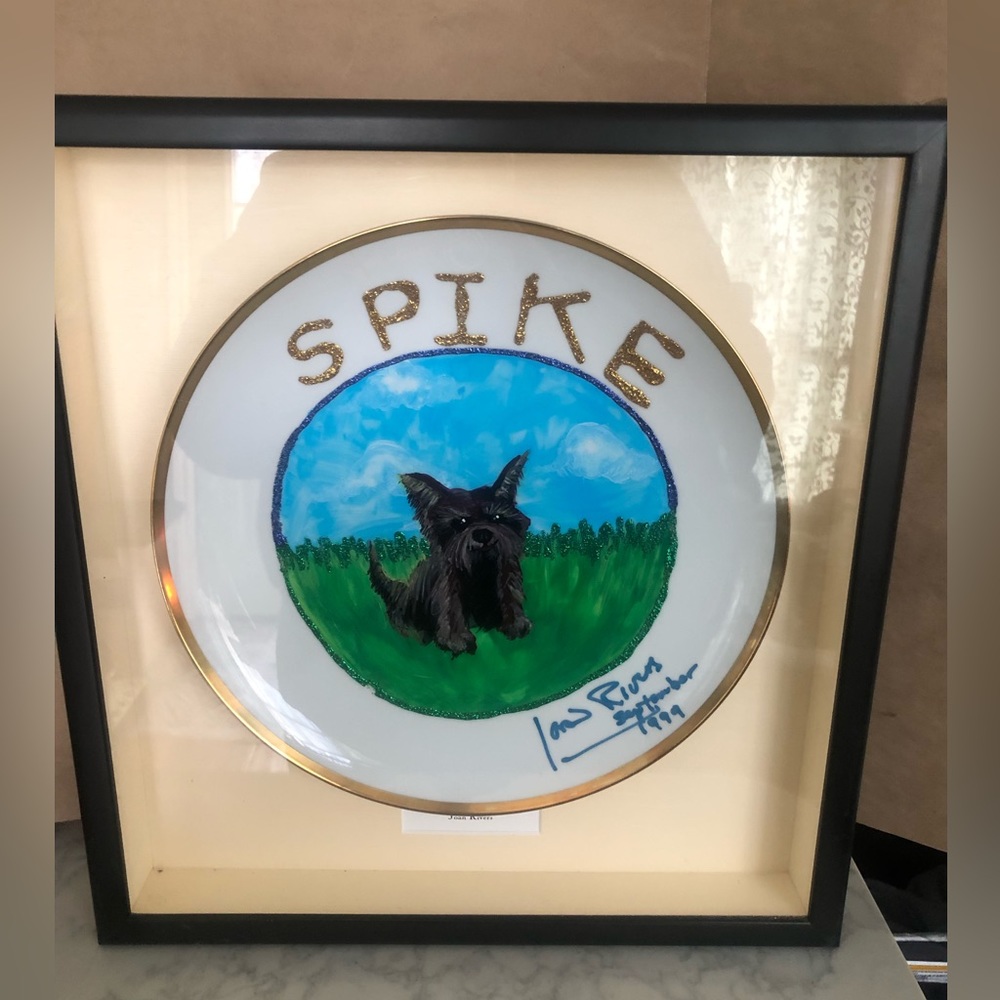 Spike painting on plate by Joan Rivers Signed/dated September 1999 framed